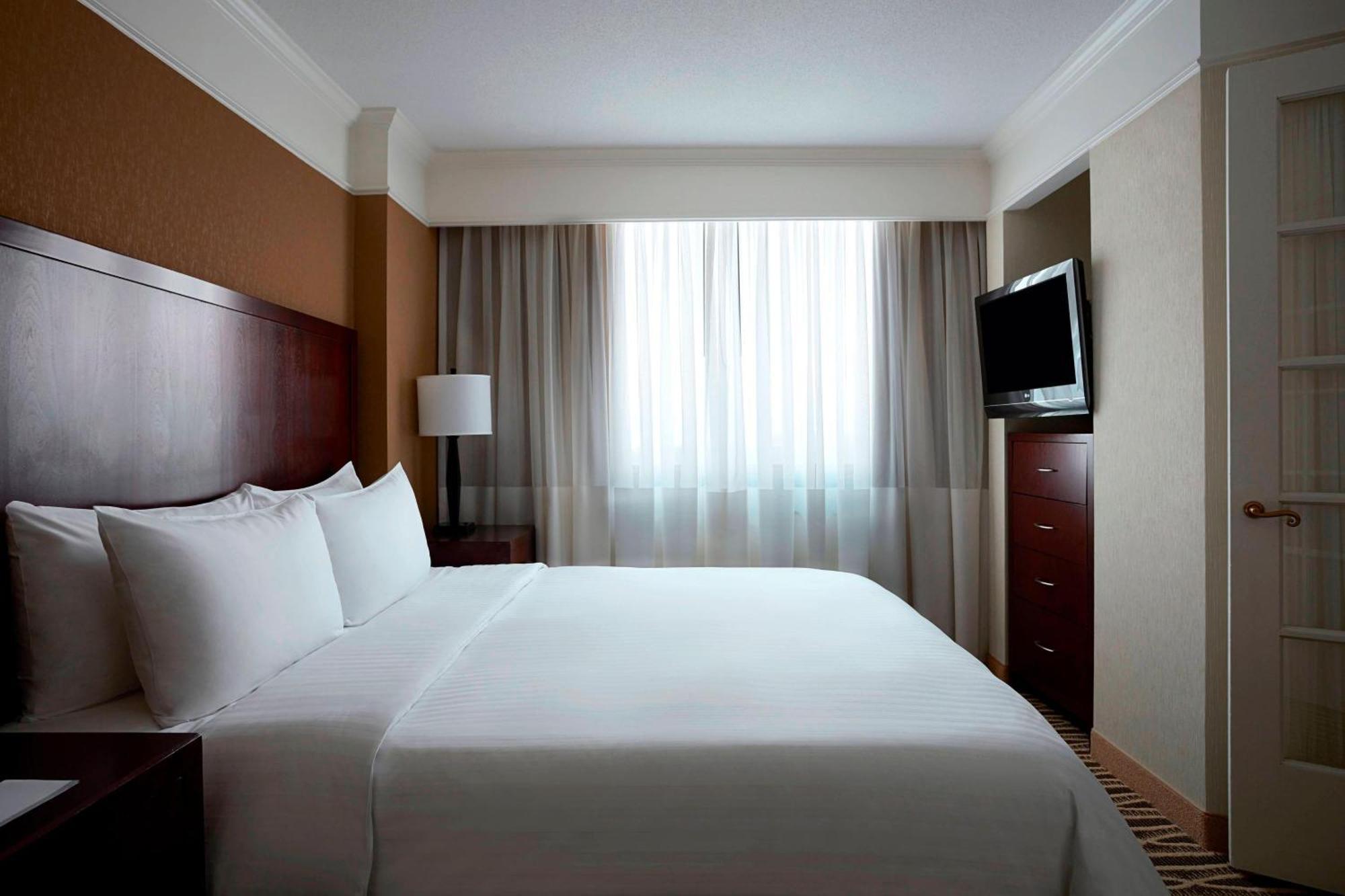Washington Dulles Marriott Suites Херндон Экстерьер фото