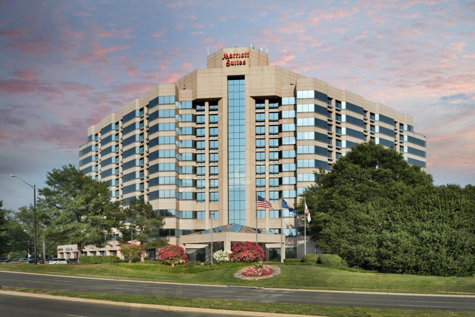 Washington Dulles Marriott Suites Херндон Экстерьер фото