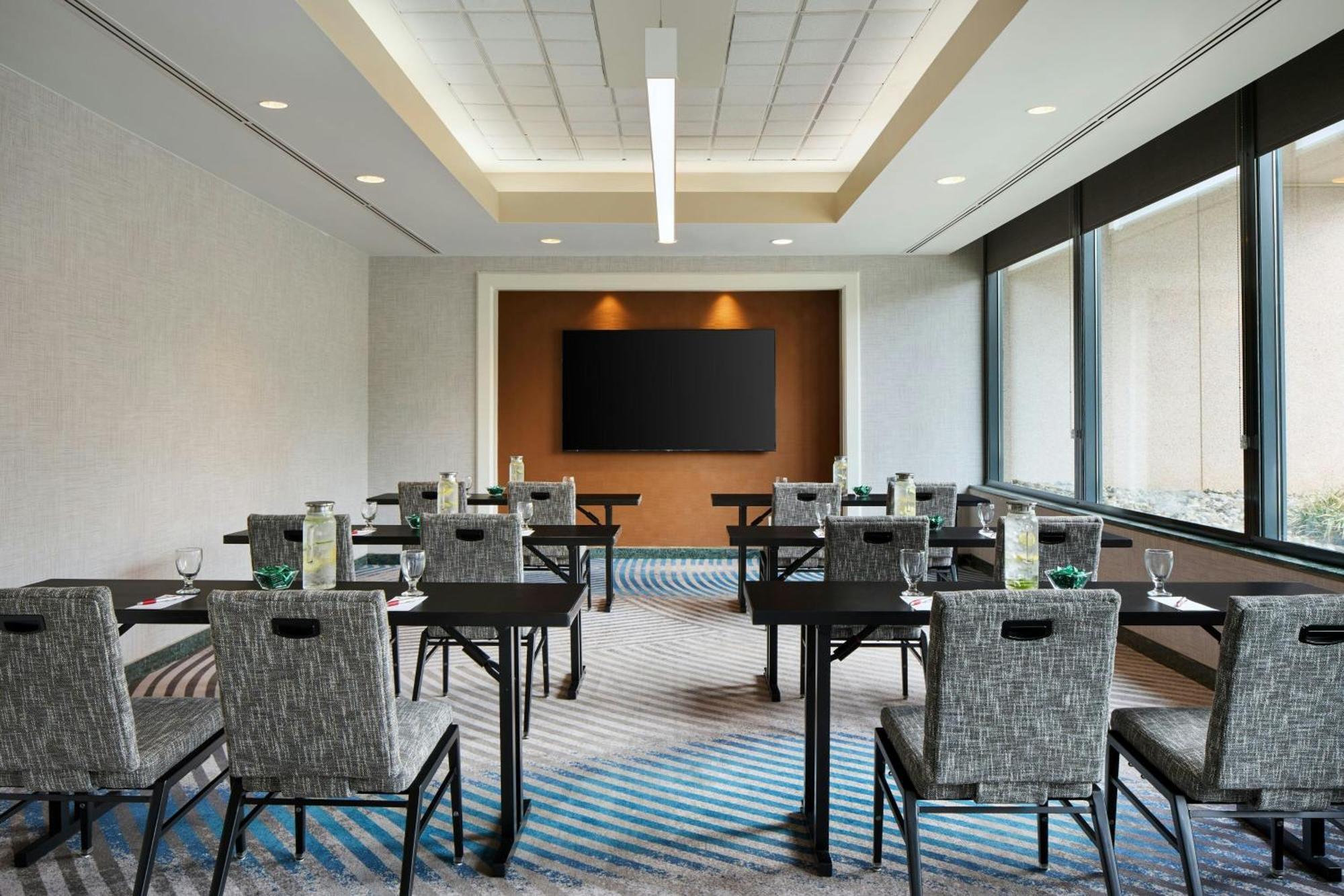 Washington Dulles Marriott Suites Херндон Экстерьер фото