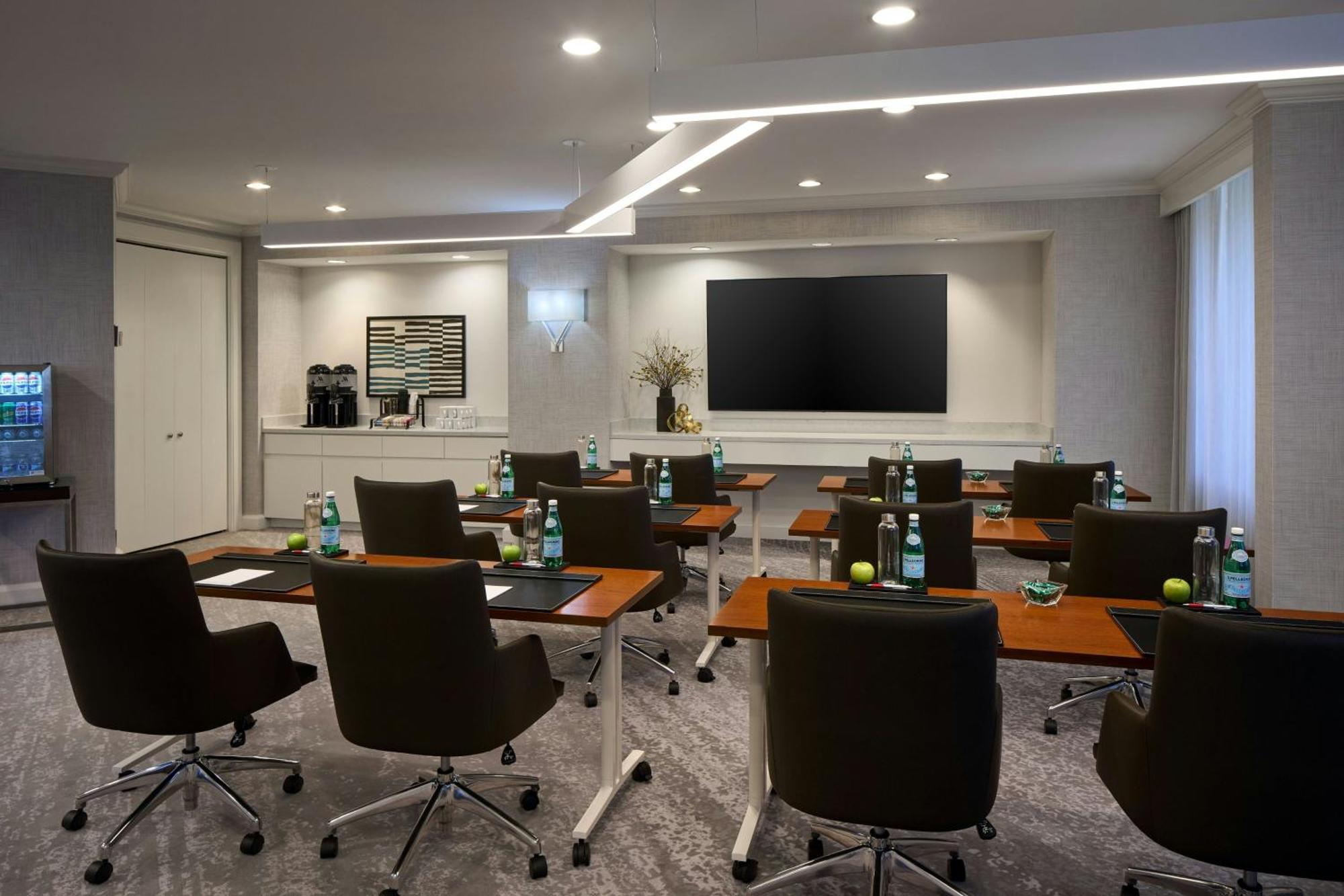 Washington Dulles Marriott Suites Херндон Экстерьер фото