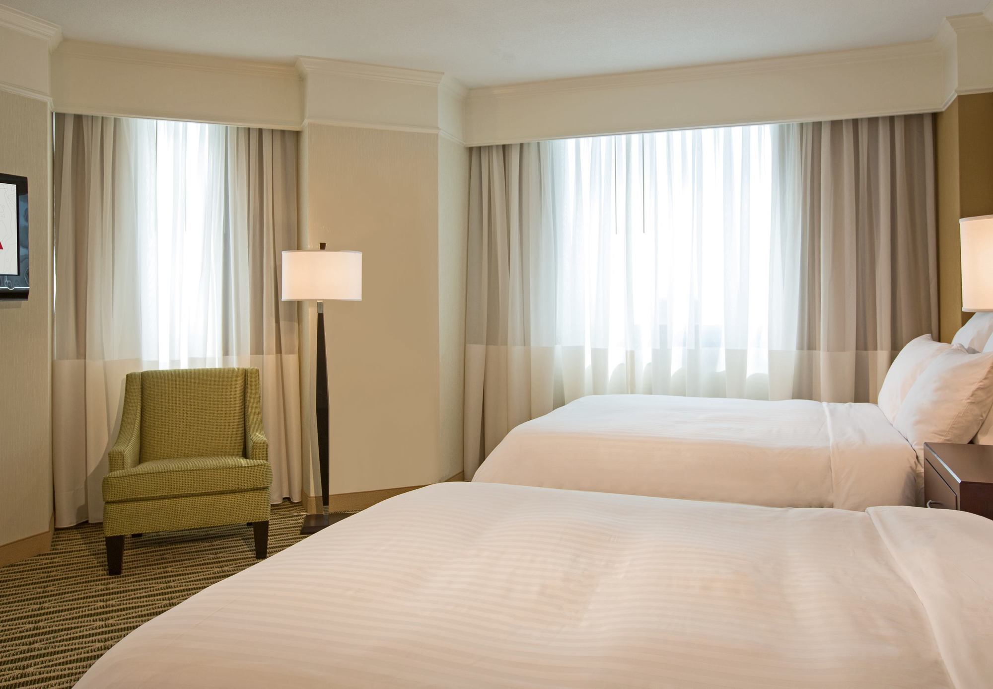 Washington Dulles Marriott Suites Херндон Экстерьер фото